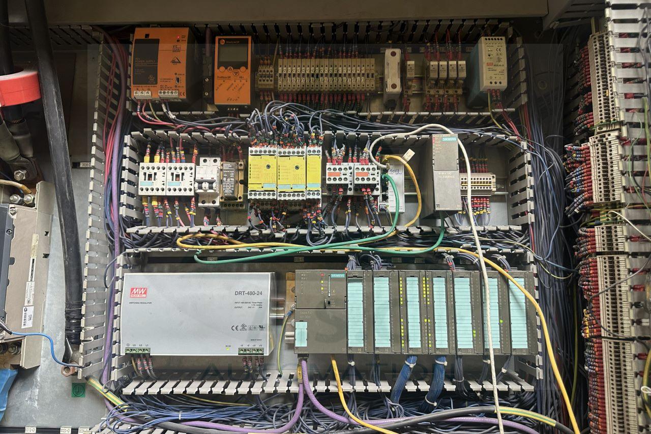 Bảo trì nhà máy bao gồm bảo trì toàn diện hệ thống điện như biến tần, PLC, servo và động cơ