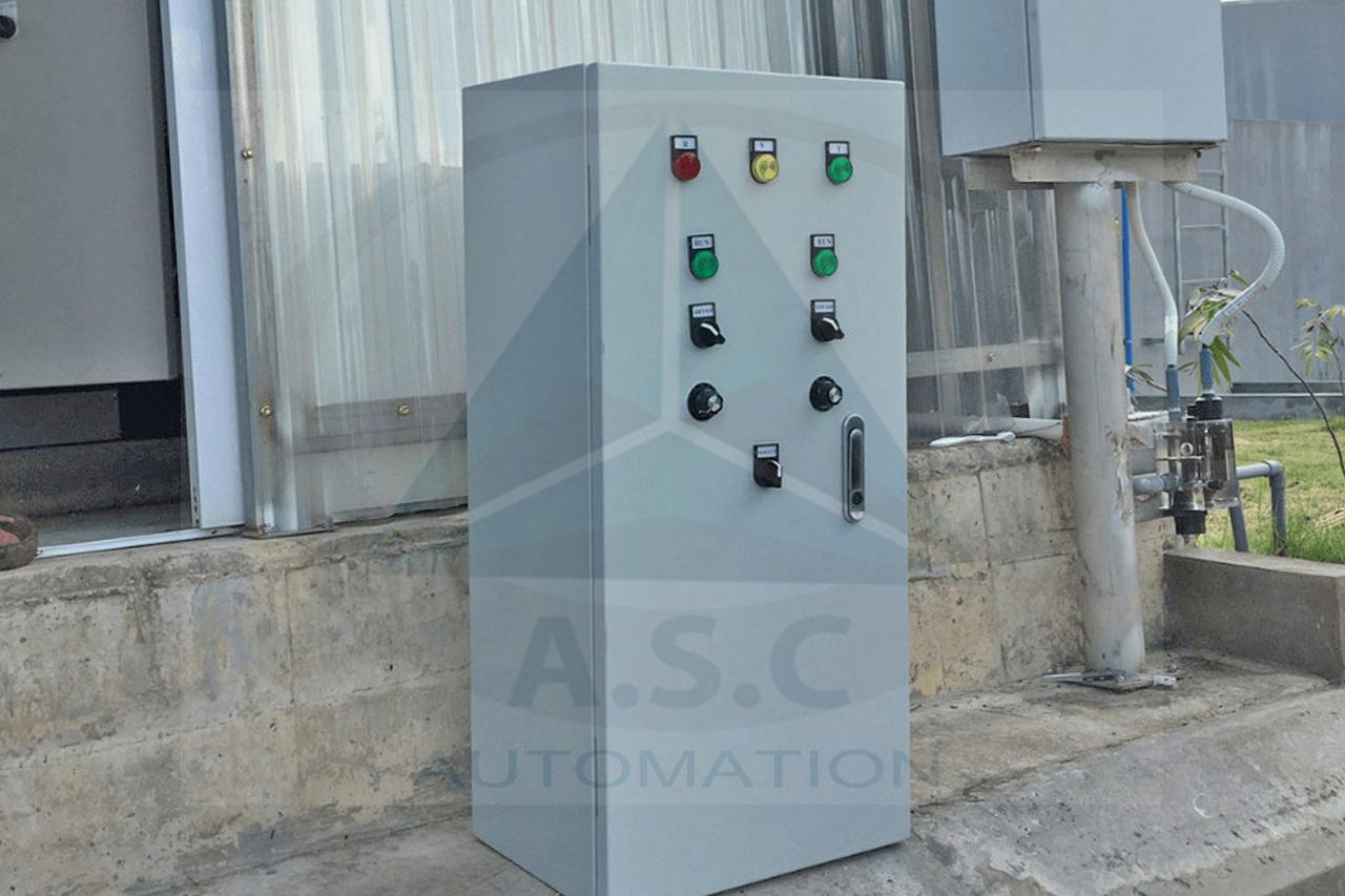 Tủ điện biến tần được lắp đặt cho hệ thống xử lý rác thải